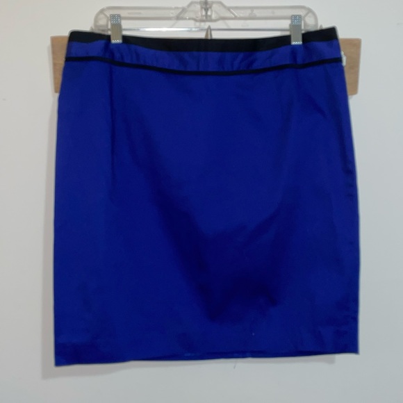 Pencil skirt - Picture 2 of 3